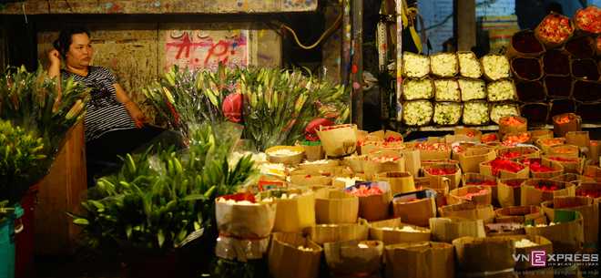 Chợ hoa 30 năm tuổi đêm không ngủ ở sài gòn