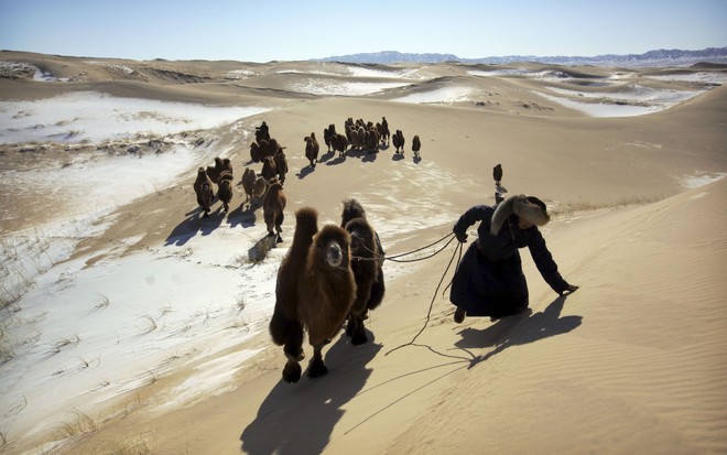 Những sa mạc ấn tượng và hùng vĩ nhất thế giới