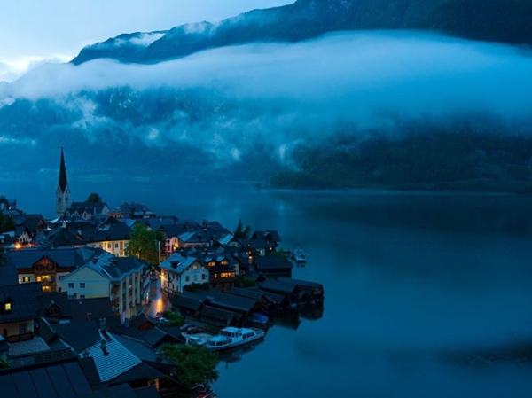 Vẻ mê hoặc của ngôi làng hallstatt đẹp nhất thế giới