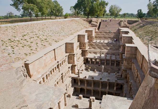 Kiến trúc ngược độc đáo của ngôi đền rani ki vav
