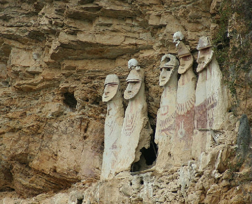 Tục sơn táng của người chachapoya ở peru