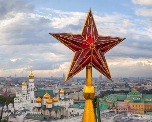 5 ngôi sao hồng ngọc trên tháp kremlin