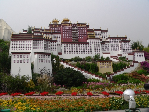 Cung điện potala bảo tàng văn hóa tây tạng