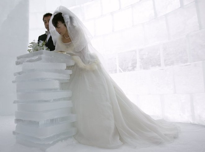 10 lễ cưới kỳ lạ nhất thế giới