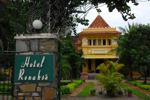 8 khách sạn tiền tỷ bị bỏ hoang
