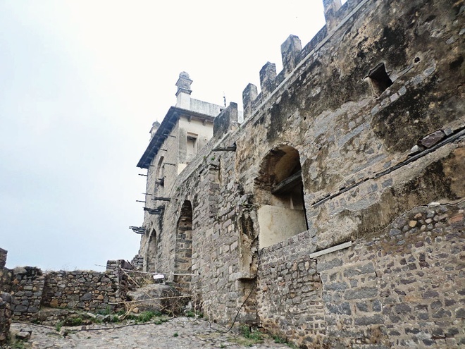 Đến thăm pháo đài cổ golconda