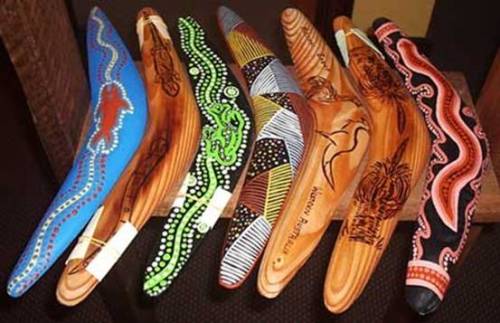 Boomerang biểu tượng cho sự trở về của australia