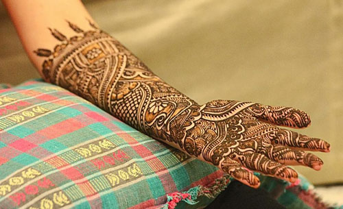 Henna những hình vẽ xăm truyền thống giàu nghệ thuật