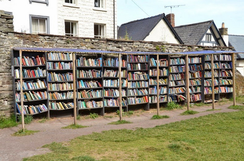 Hay-on-wye thị trấn nhỏ cho người yêu sách