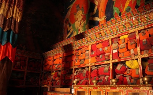 Thư viện phật giáo kinh điển của tây tạng