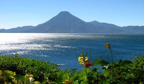 Hồ atitlan mụ phù thủy của guatemala