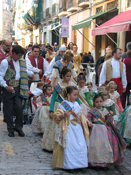 Thú vị lễ hội las fallas và hành trình khám phá valencia