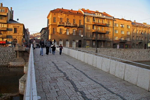 Góc phố làm thay đổi cả thế giới ở bosnia-herzegovina