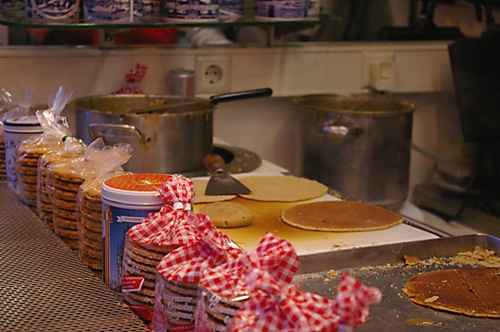 Bánh pancake và khoai tây nghiền kiểu hà lan
