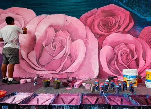Thị trấn mexico được phủ sơn thành bức tranh cầu vồng