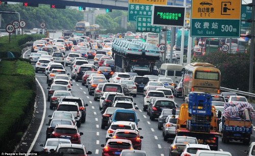 Trung quốc tắc đường vì làn sóng du lịch trong tuần lễ vàng