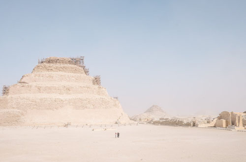 Kim tự tháp ai cập vắng bóng du khách