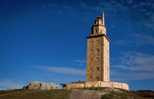 Lịch sử thăng trầm của ngọn hải đăng lâu đời nhất thế giới