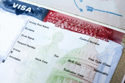 Mỹ thắt chặt yêu cầu thị thực với du khách châu âu