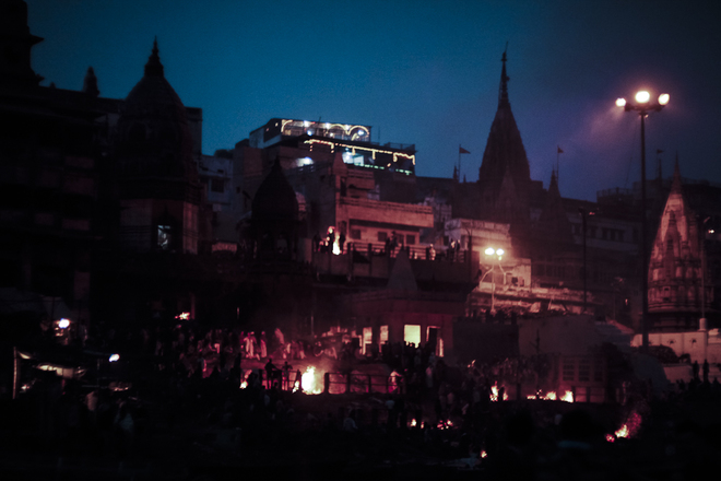 Varanasi - thành phố bí ẩn bên sông hằng