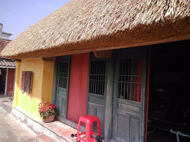 Những ngôi nhà mái rạ ở thủ phủ gạo tám